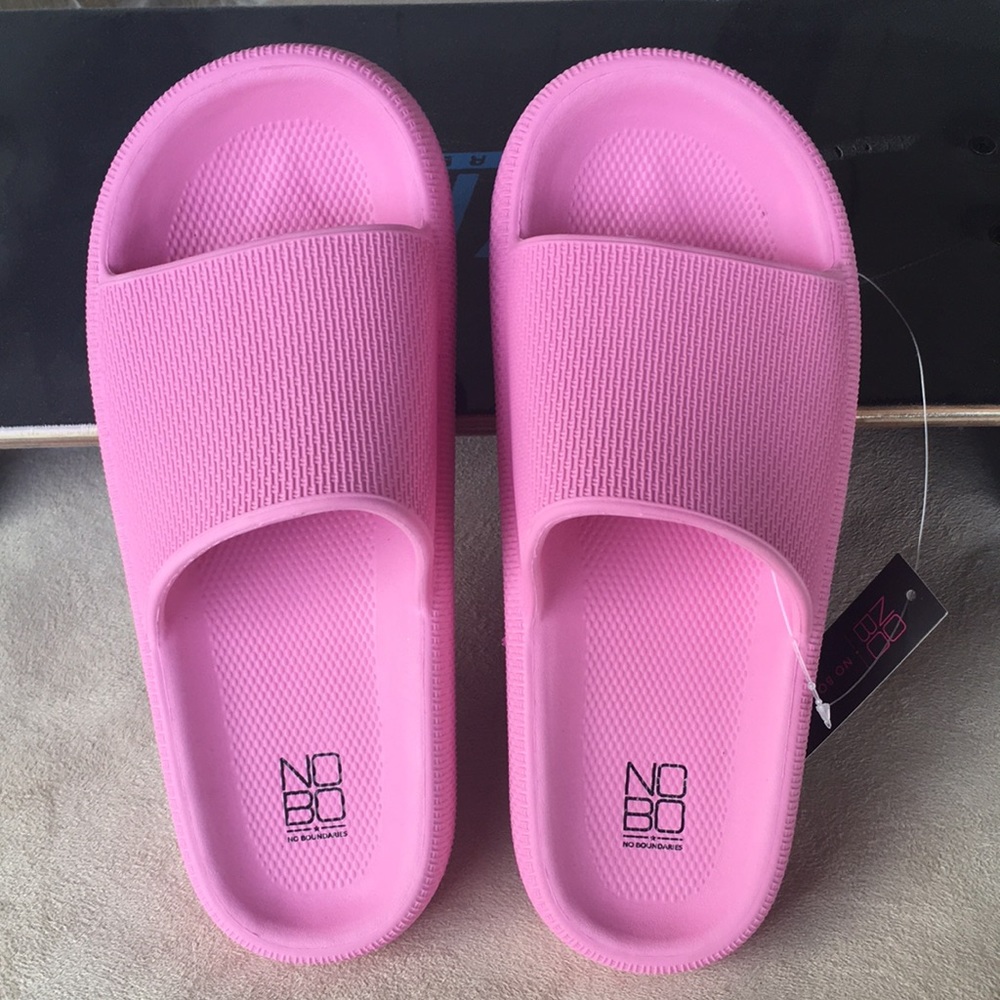 NOBO Woman’s Slides